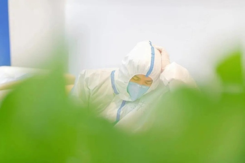 无名之辈，营造无尽温暖。致敬抗疫一线的医护工作者(图3)